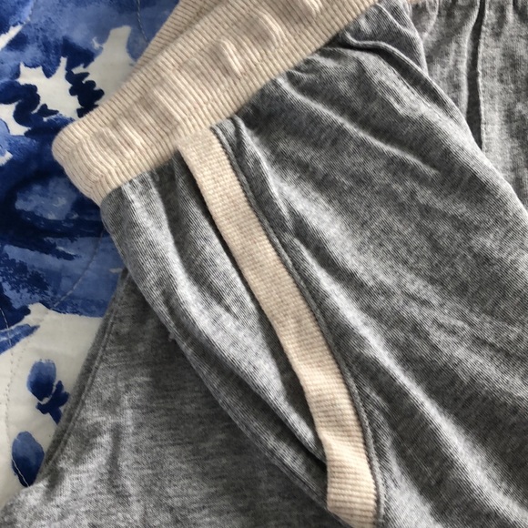 DKNY Lounge Set - Picture 3 of 4